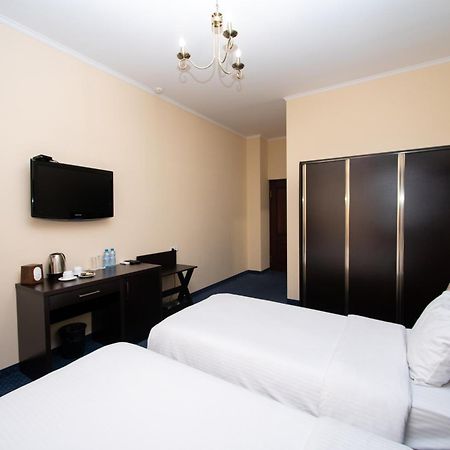 14 Floor Hotel Ereván Habitación foto